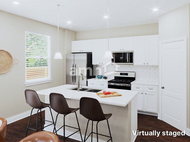 Photo - 585 Smt Vw Ln