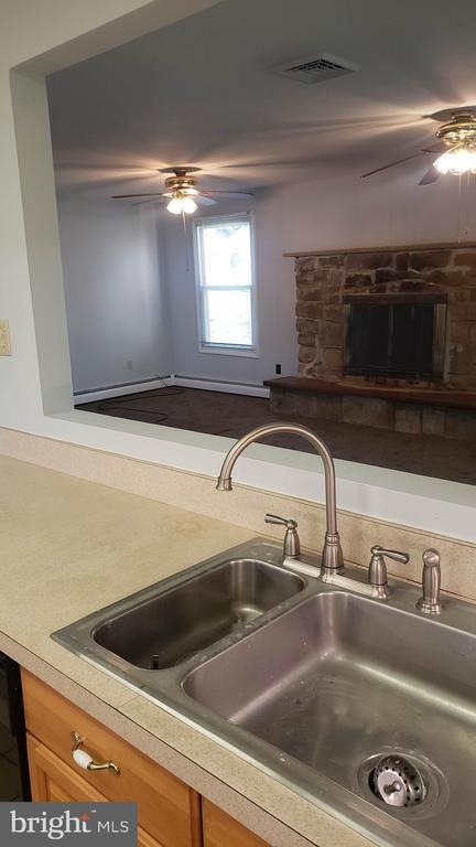 Building Photo - 212 Allendale Dr