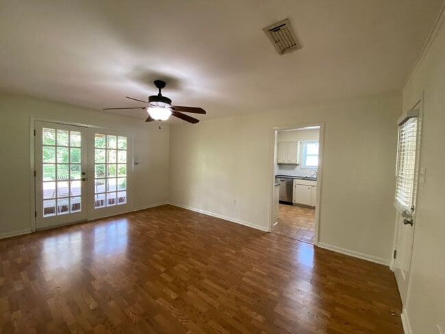 Photo - 619 Baird Dr
