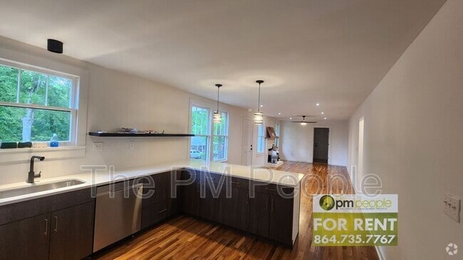 Building Photo - 113 St Lo Cir Rental