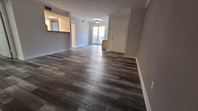 Living Room - 1509 Lincoln Way Unit 104