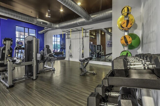 Photo - Midwood Station