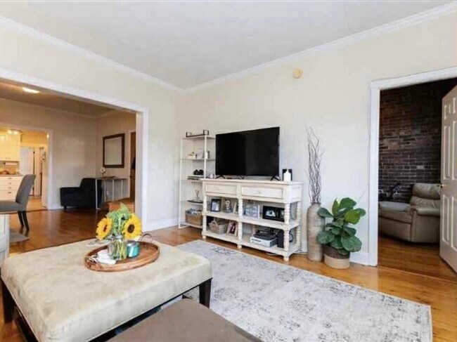 Photo - 34 Austin St Unit 2