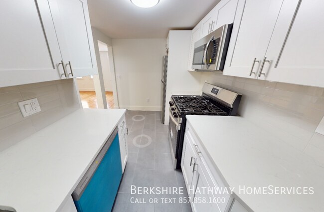 Photo - 3 Gibson St Unit 5D