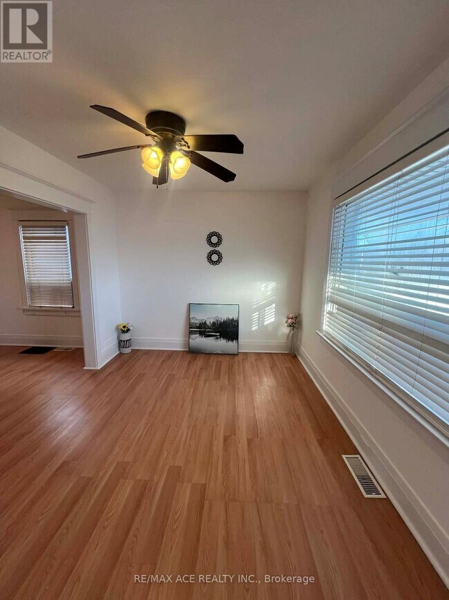 Photo - 12 Mahoney Ave