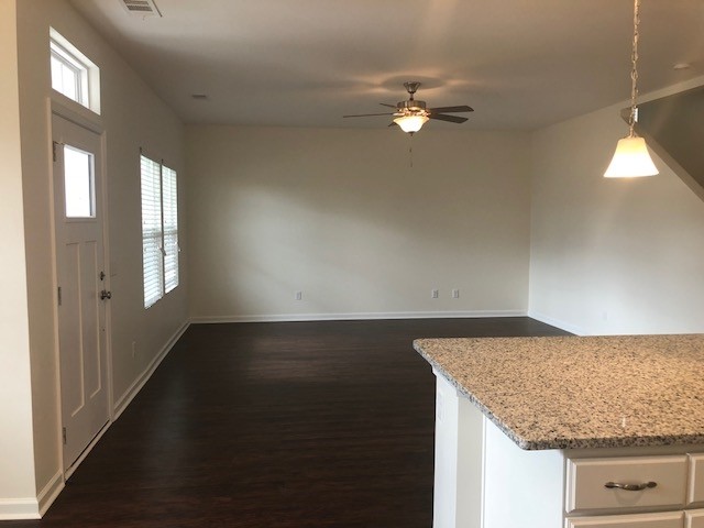 Photo - 218 Dogwood Cir