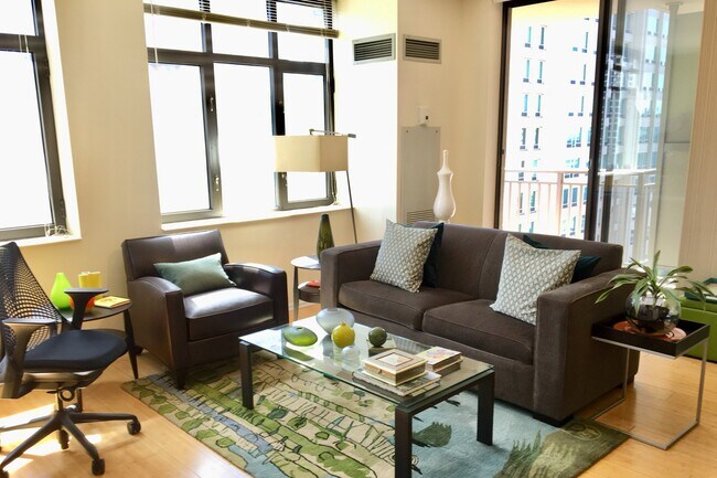 Photo - 630 N State St Unit 1807