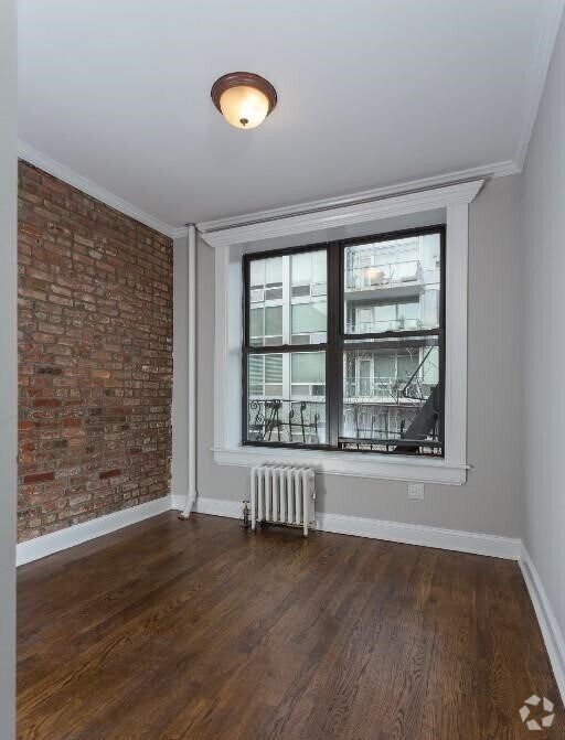 Building Photo - 432 E 13th St Unit 7 Rental