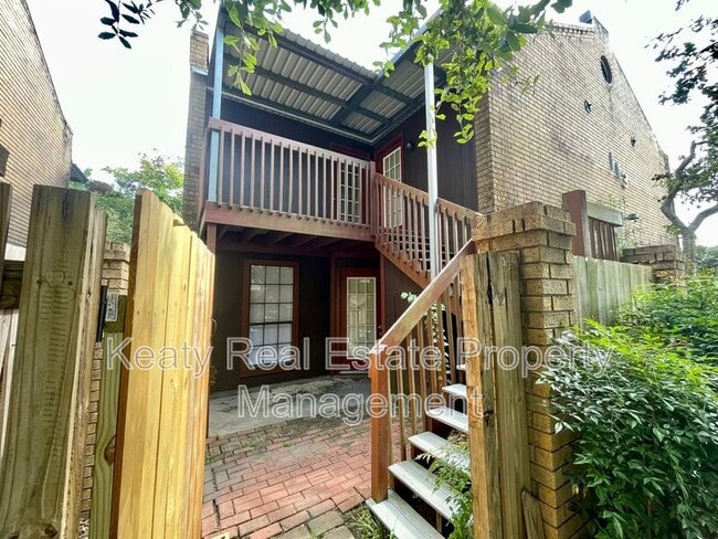 113 Shekel Dr