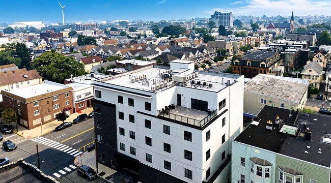 Building Photo - 425 Avenue C Unit 404