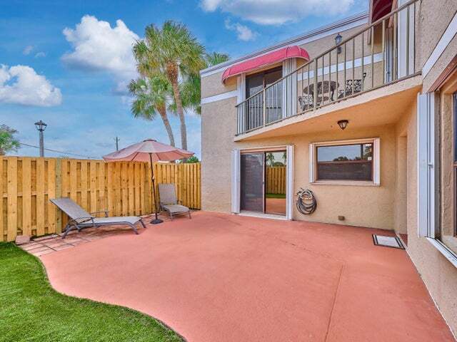 Photo - 4065 Village Dr