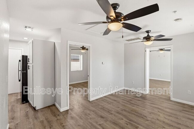 Photo - 840 E Turney Ave