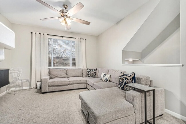 Photo - 4325 Savoy Ln