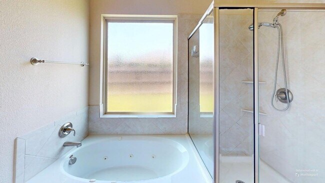 Photo - 400 Plum Ct