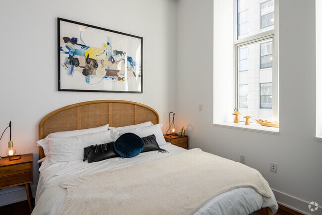 2 BR