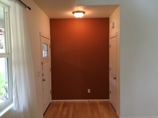 Photo - 9946 SW Taylor St