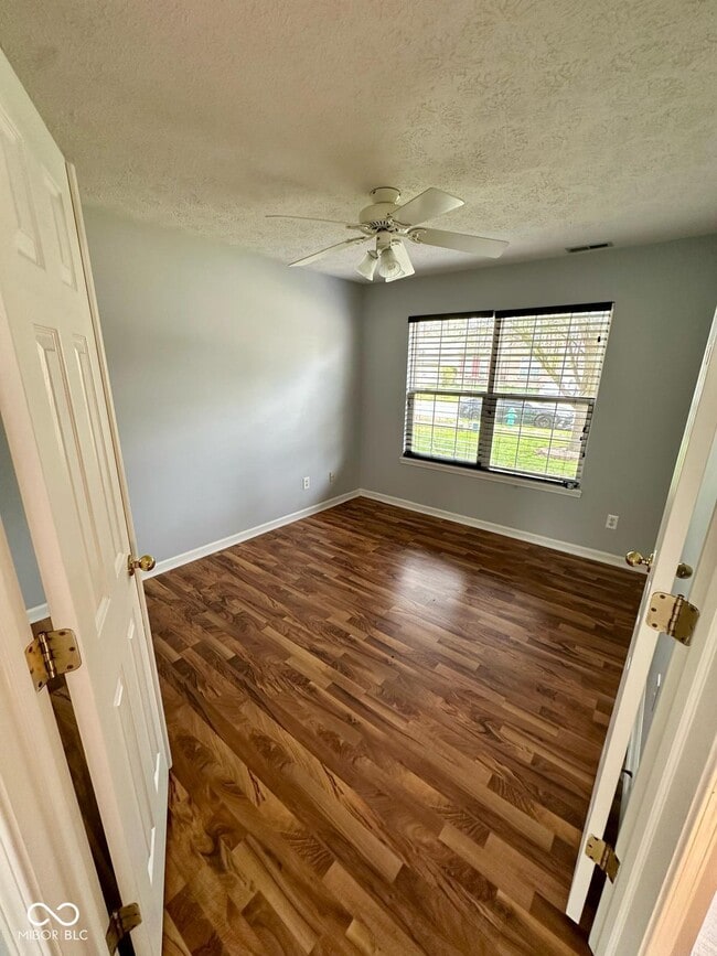 Photo - 6932 Thousand Oaks Ln