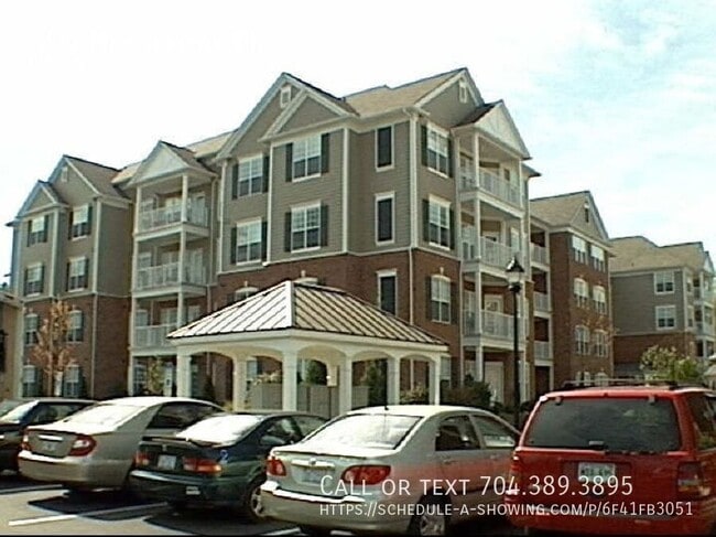 Building Photo - 3232 Margellina Drive Rental