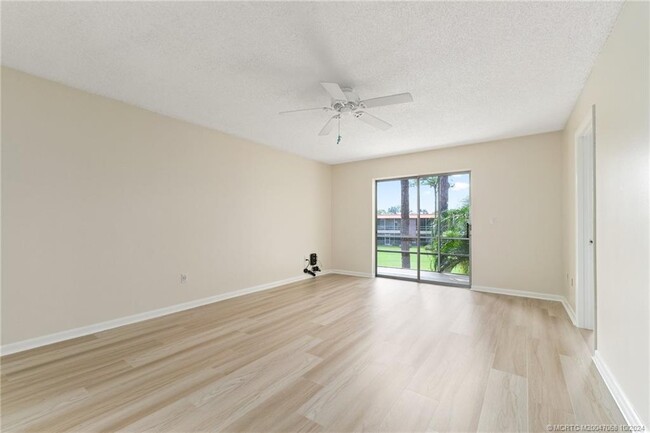 Photo - 1915 SW Palm City Rd Condo Unit J