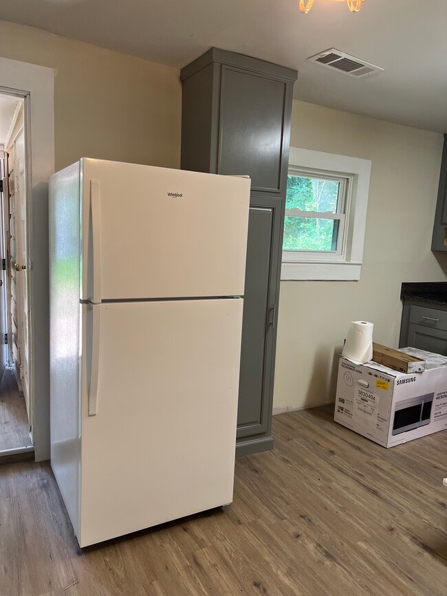 Photo - 18 Walnut St