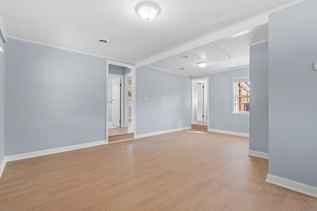 Building Photo - 409 Wilkes Rd