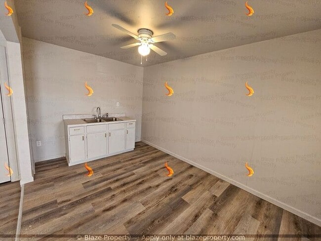 Building Photo - Move-In Ready! Renovated Efficiencies & 1-... Rental
