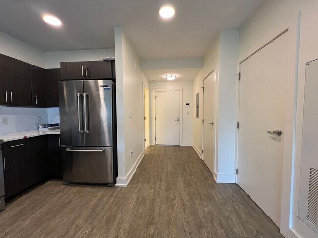 Photo - Great 2Br/2Bth apartment in great location ! Laundry in unit!