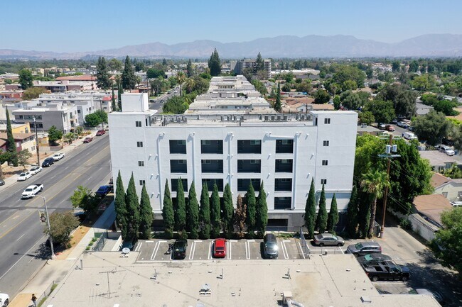8802 Van Nuys Blvd