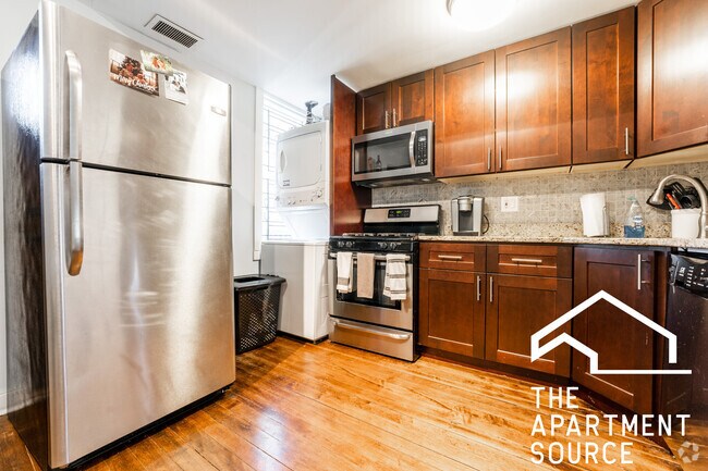 Building Photo - 3036 N Seminary Ave Unit 2 Rental