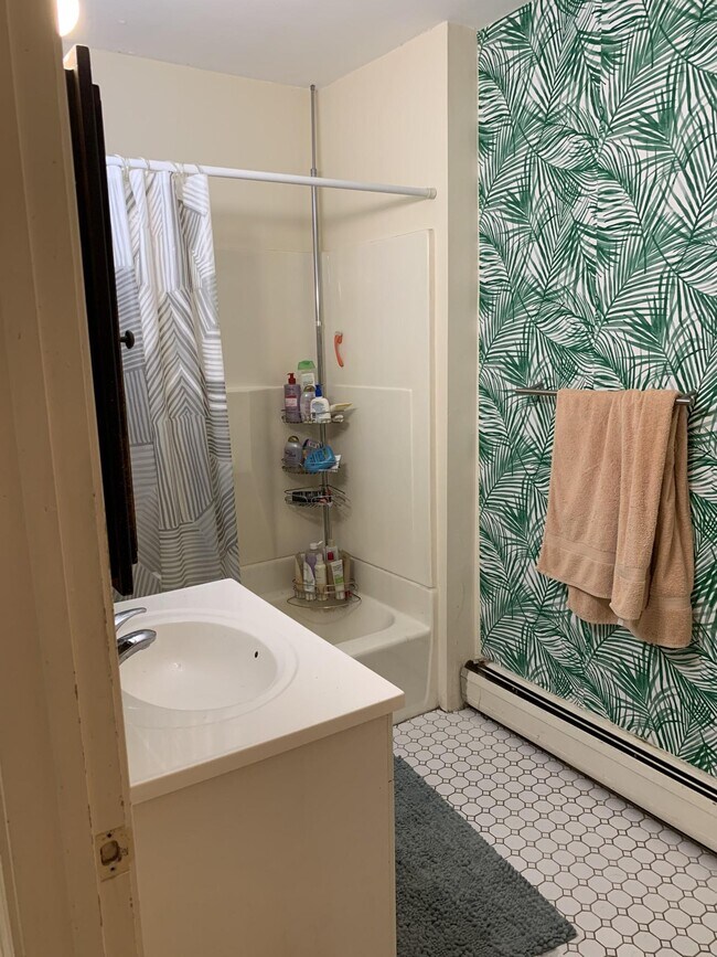 Photo - 106 Central St