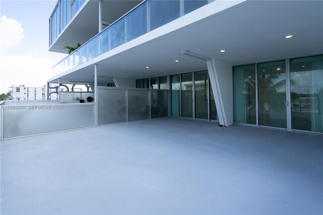 Photo - 8425 Crespi Blvd Unidad 302