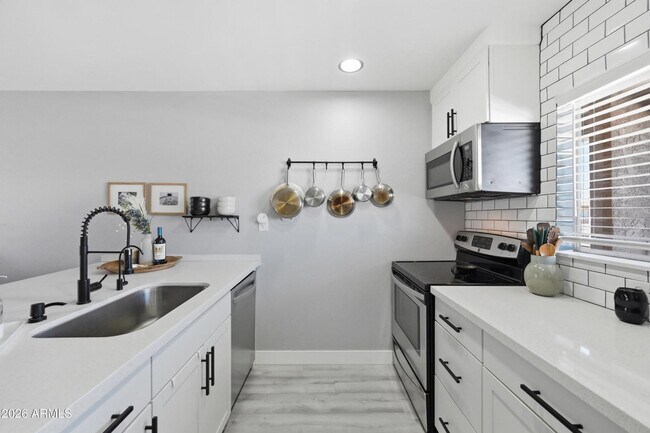 Photo - 7436 E Chaparral Rd Unidad 227B
