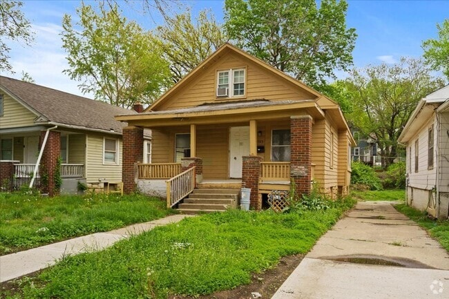 Building Photo - 2 Bed 1 Bath Rental