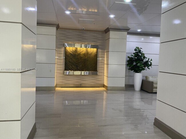 Photo - 19390 Collins Ave Unit 527