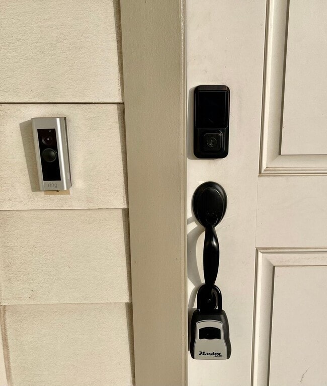 Photo - Spacious 3-bedroom and 2nd living room 2 1/2-full bath with New carpet, pad and LVT flooring