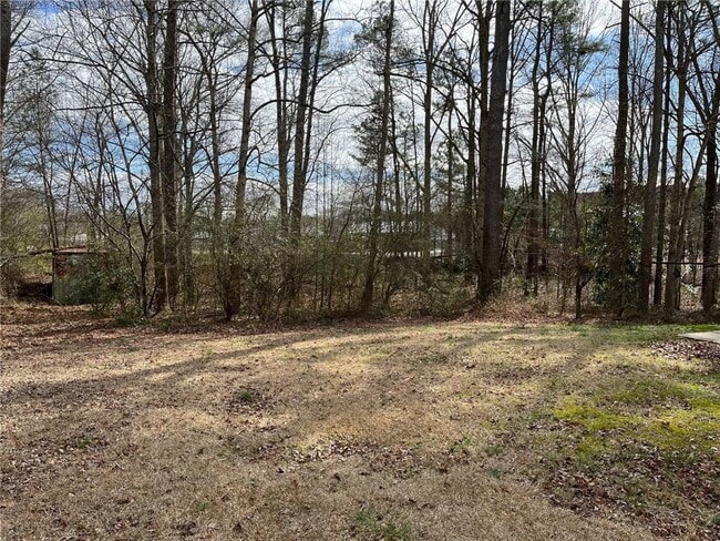 Photo - 2522 Whisper Ct NE
