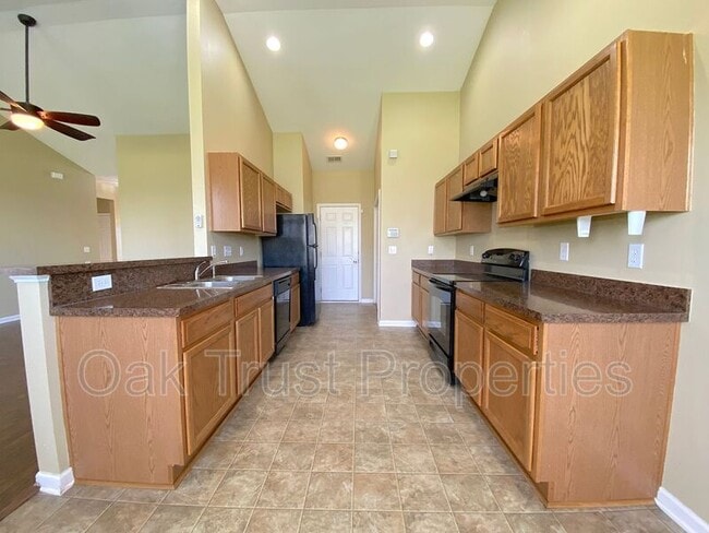 Photo - 7668 Eagle Lake Rd