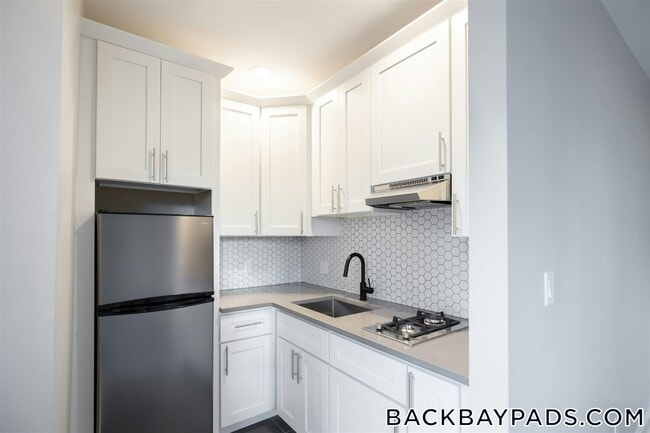 Photo - 158 St Botolph St Apartment Unit 8