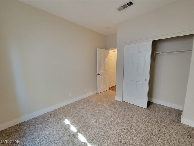 Building Photo - 1153 Country Shadows Way Rental