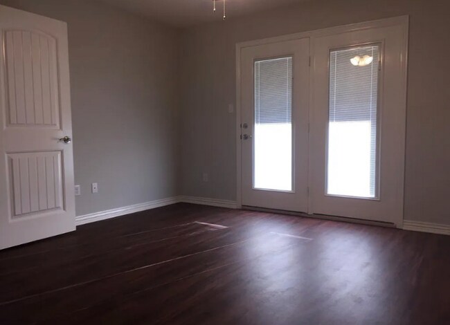 Photo - 1145 Springhill Rd