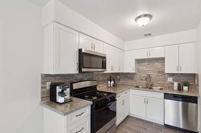 Photo - The Heathers