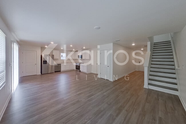 Photo - 132 George Oxford Dr