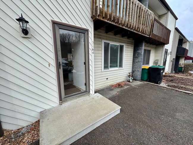 Photo - Charming 2 Bed 1.5 Bath in Gibsonia!