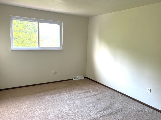 Photo - 52 Soltis Drive