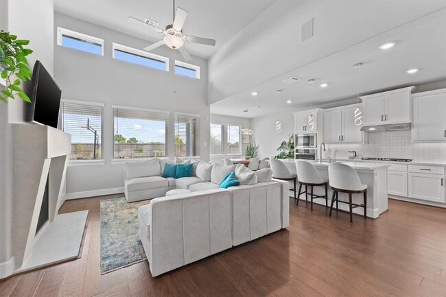 Photo - 4050 Shackleton Ct