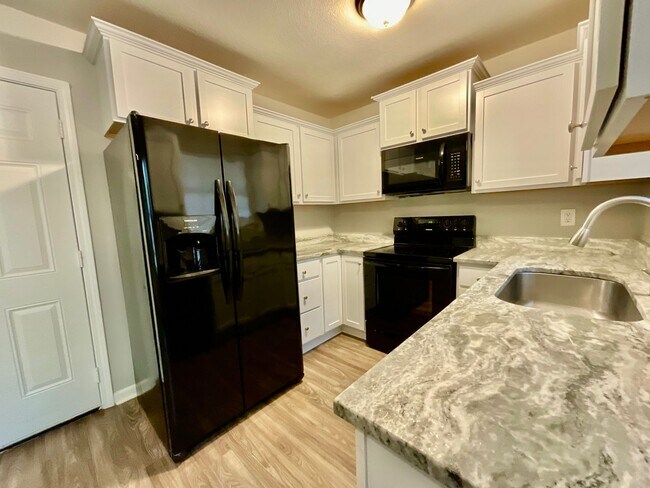 Photo - 14 Point West Cove