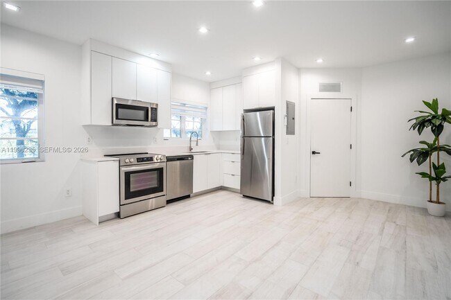 Photo - 960 Jefferson Ave Unit 106