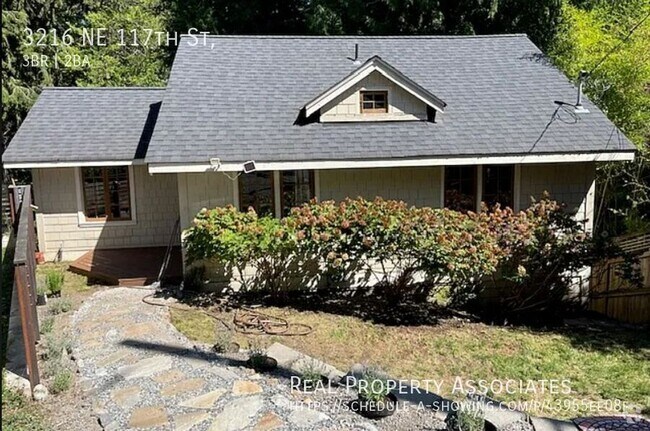 Building Photo - Beautiful Home on Thorton Creek