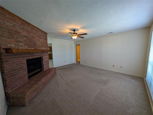 Photo - 604 Oak St