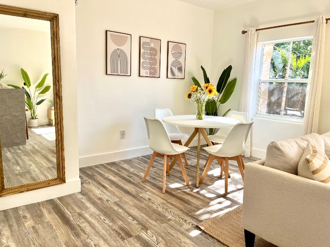 Photo - 679 NE 87th St